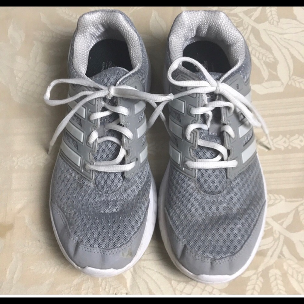 ADIDAS WO SZ 7 CLOUDFOAM ORTHOLITE ATHLETIC SHOE. GOOD CLEAN CONDITION